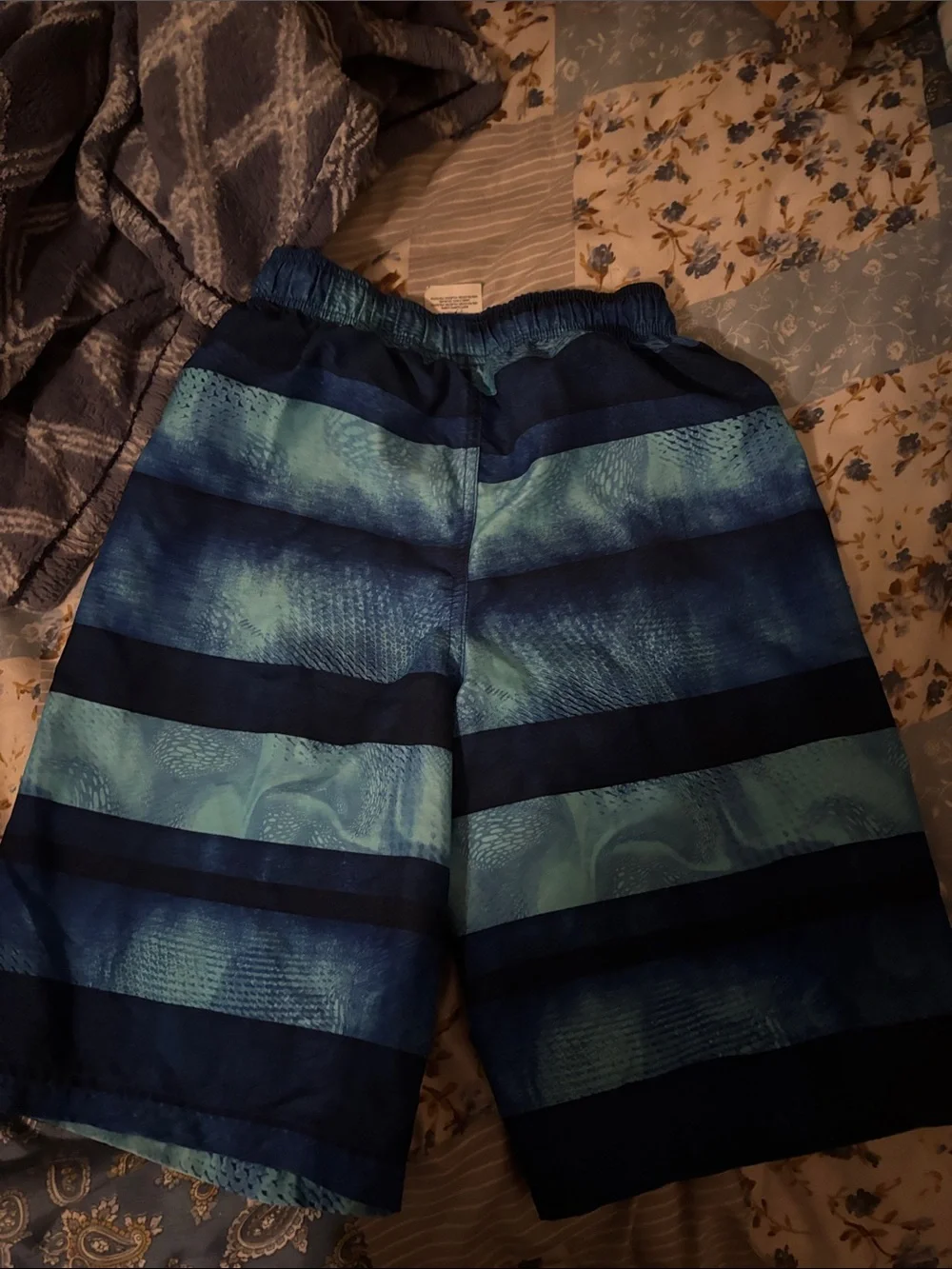 Under Armour Men’s Blue Striped Hybrid Shorts